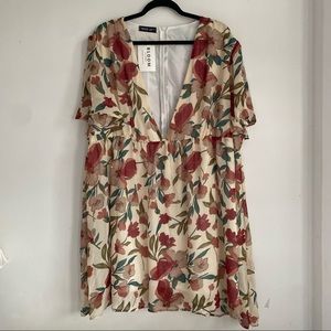 NEW PLUS Floral Plunge Neck Dress 2X or 20